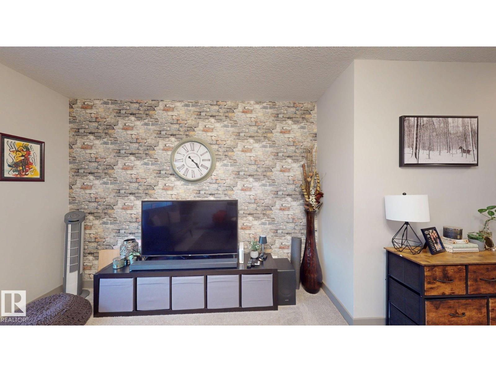 8031 Evans Cr Nw, Edmonton, Alberta  T6M 0T7 - Photo 32 - E4466819