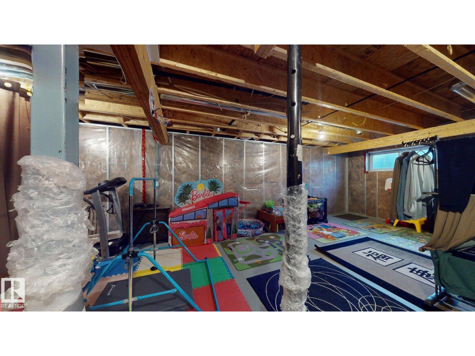 8031 Evans Cr Nw, Edmonton, Alberta  T6M 0T7 - Photo 43 - E4466819