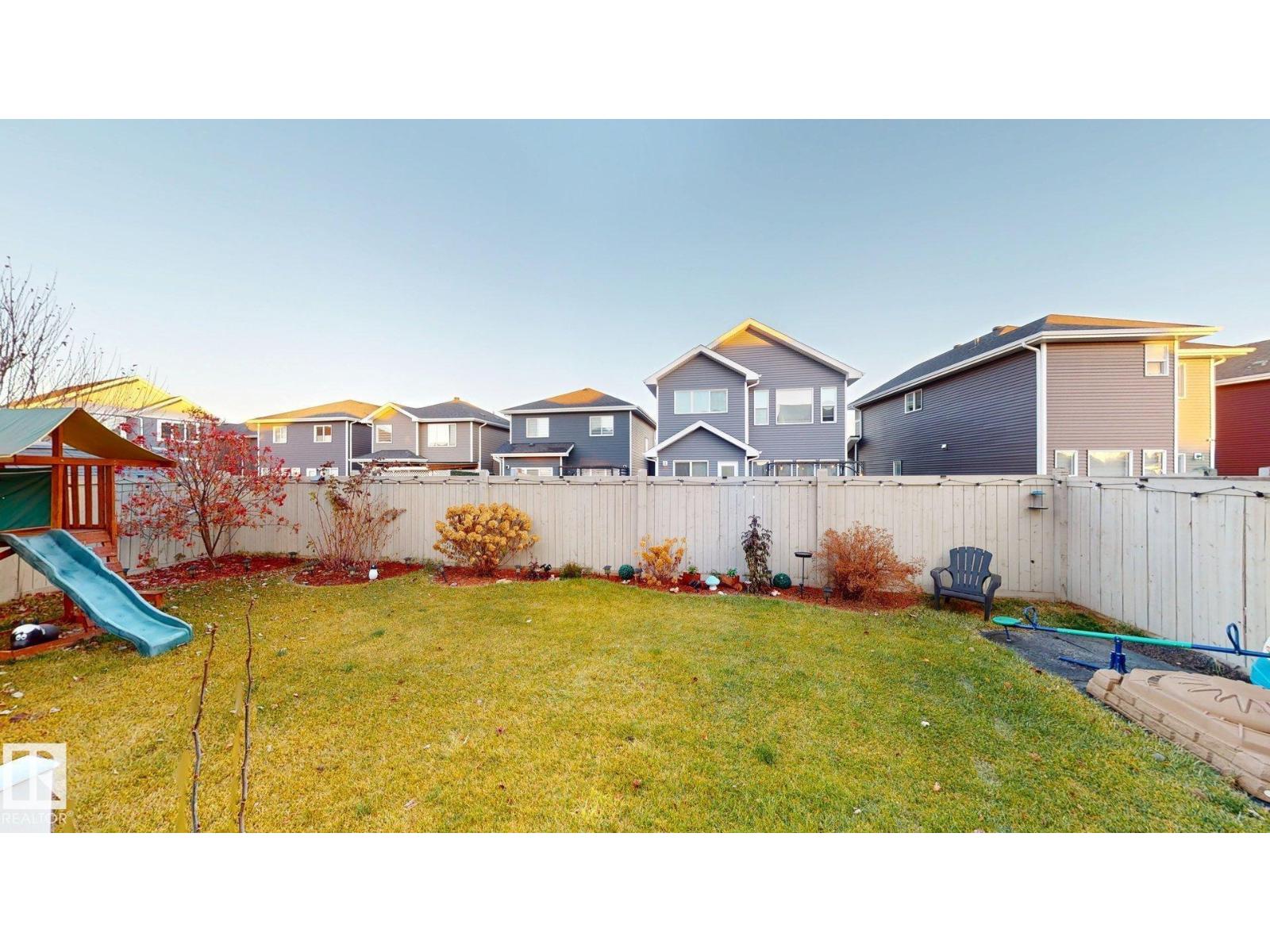 8031 Evans Cr Nw, Edmonton, Alberta  T6M 0T7 - Photo 44 - E4466819