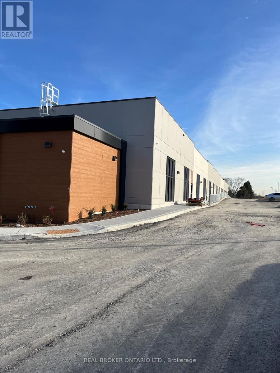 UNITS 1 TO 6 - 195 CACHET WOODS COURT, Markham, Ontario