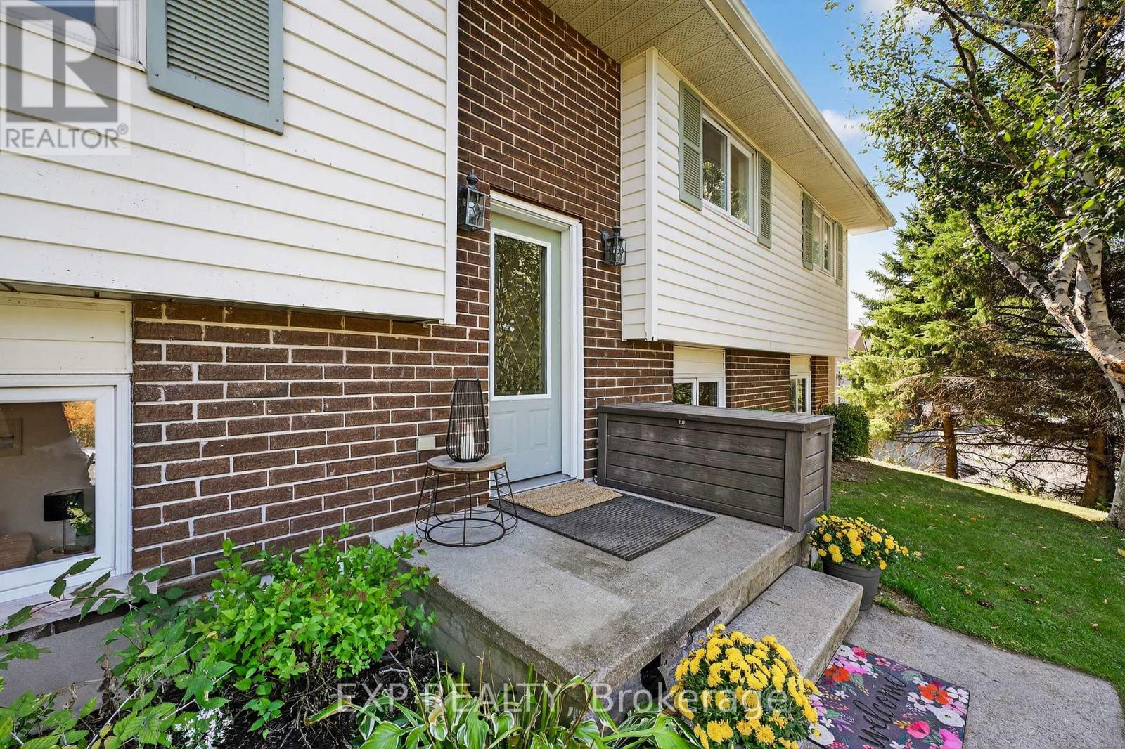 3127 2 Highway, Kingston, Ontario  K7L 5H6 - Photo 4 - X12450964