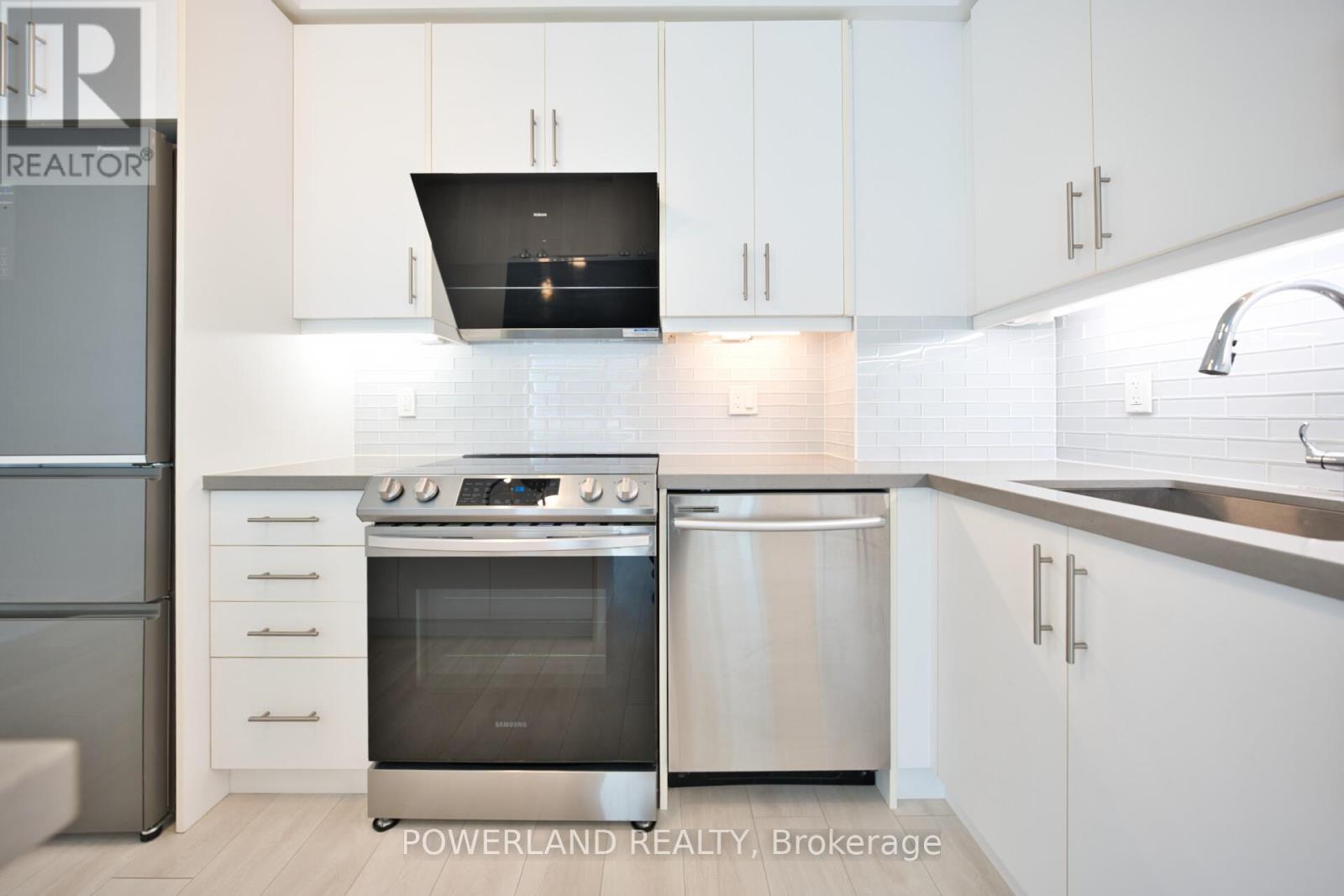 1709 - 75 Oneida Crescent, Richmond Hill, Ontario  L4B 0H3 - Photo 15 - N12580698