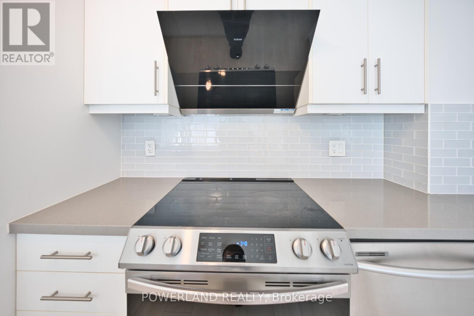 1709 - 75 Oneida Crescent, Richmond Hill, Ontario  L4B 0H3 - Photo 16 - N12580698