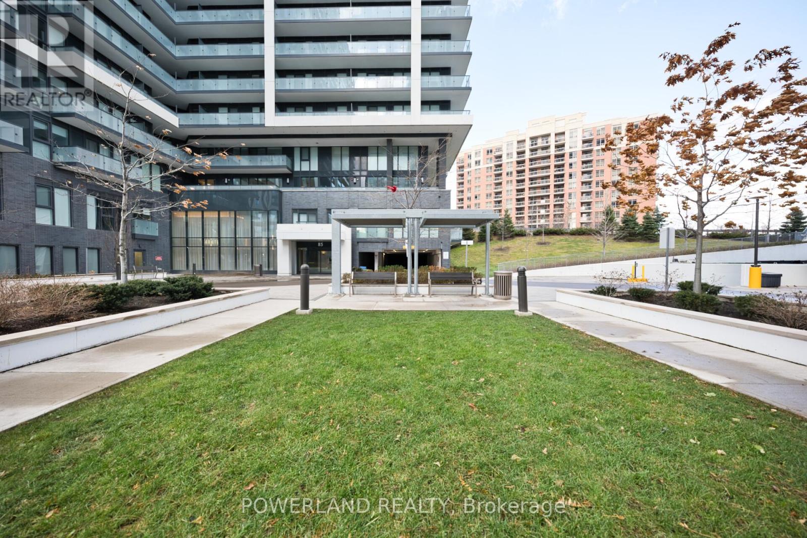 1709 - 75 Oneida Crescent, Richmond Hill, Ontario  L4B 0H3 - Photo 2 - N12580698