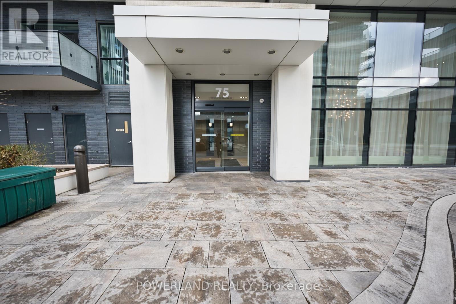 1709 - 75 Oneida Crescent, Richmond Hill, Ontario  L4B 0H3 - Photo 4 - N12580698