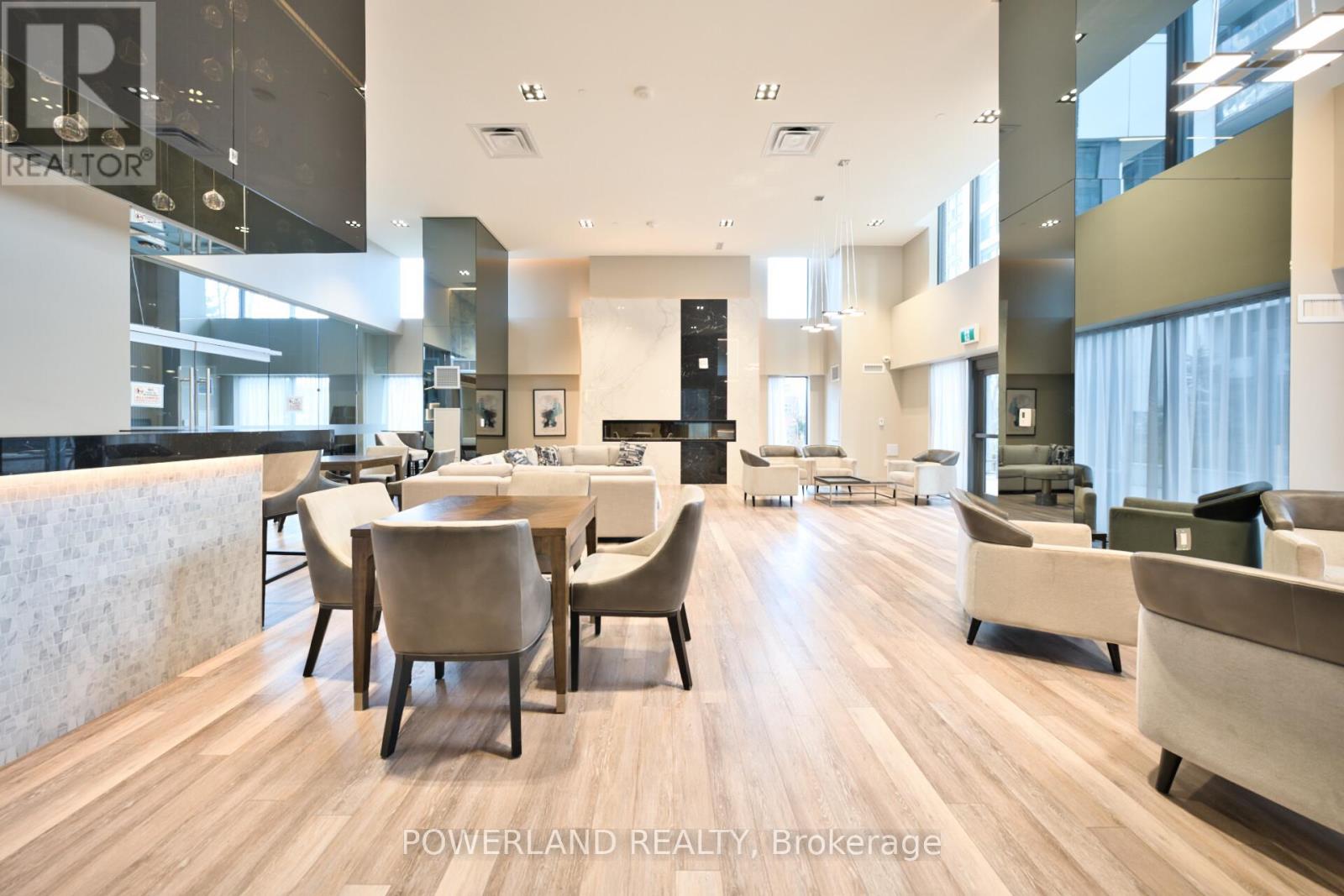 1709 - 75 Oneida Crescent, Richmond Hill, Ontario  L4B 0H3 - Photo 5 - N12580698