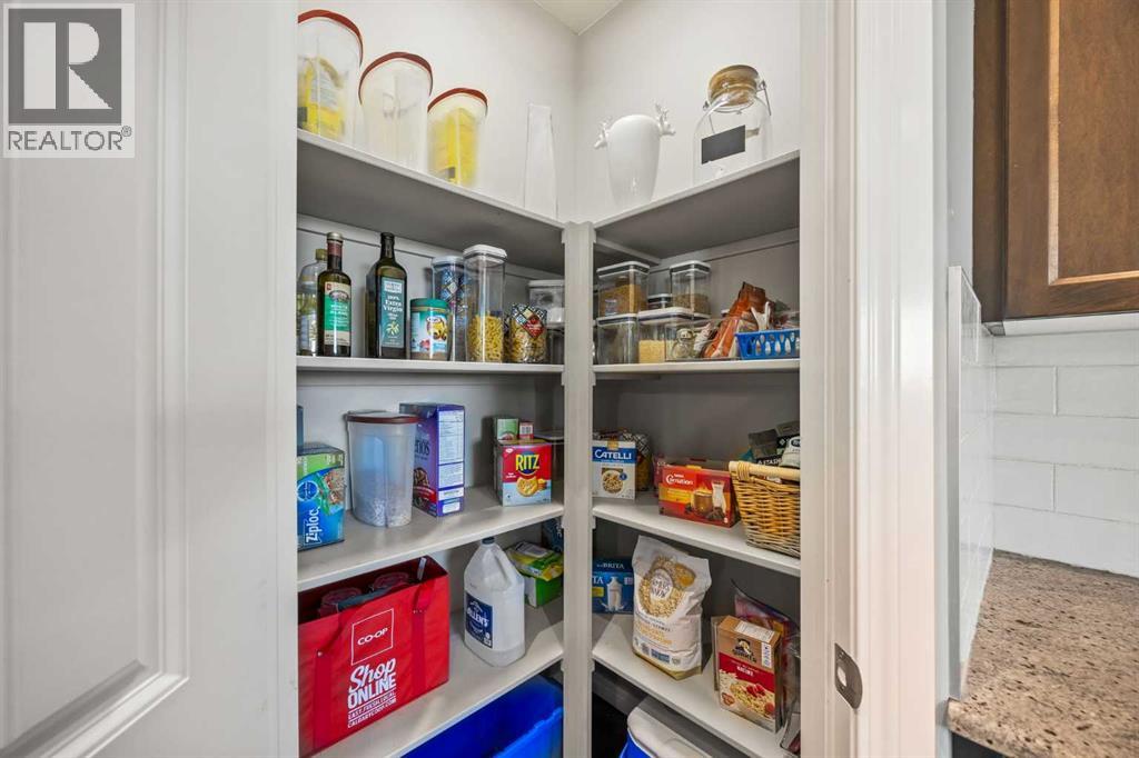 184 Cougar Ridge Manor Sw, Calgary, Alberta  T3H 0V4 - Photo 12 - A2272500