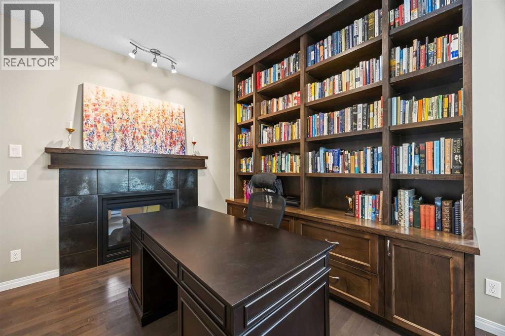 184 Cougar Ridge Manor Sw, Calgary, Alberta  T3H 0V4 - Photo 16 - A2272500