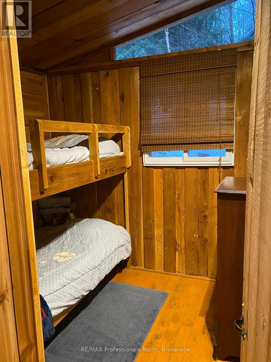 5541 Kennisis Lake Road, Dysart Et Al, Ontario  K0M 1S0 - Photo 15 - X12579910