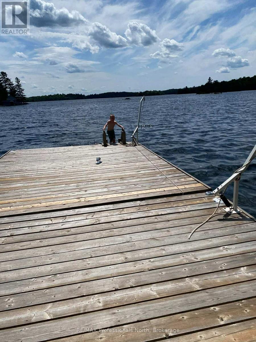 5541 Kennisis Lake Road, Dysart Et Al, Ontario  K0M 1S0 - Photo 21 - X12579910