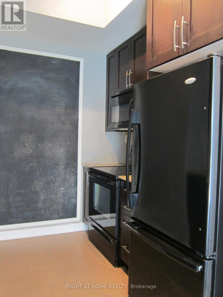 314 - 4065 Brickstone Mews, Mississauga, Ontario  L5B 0G3 - Photo 5 - W12580692