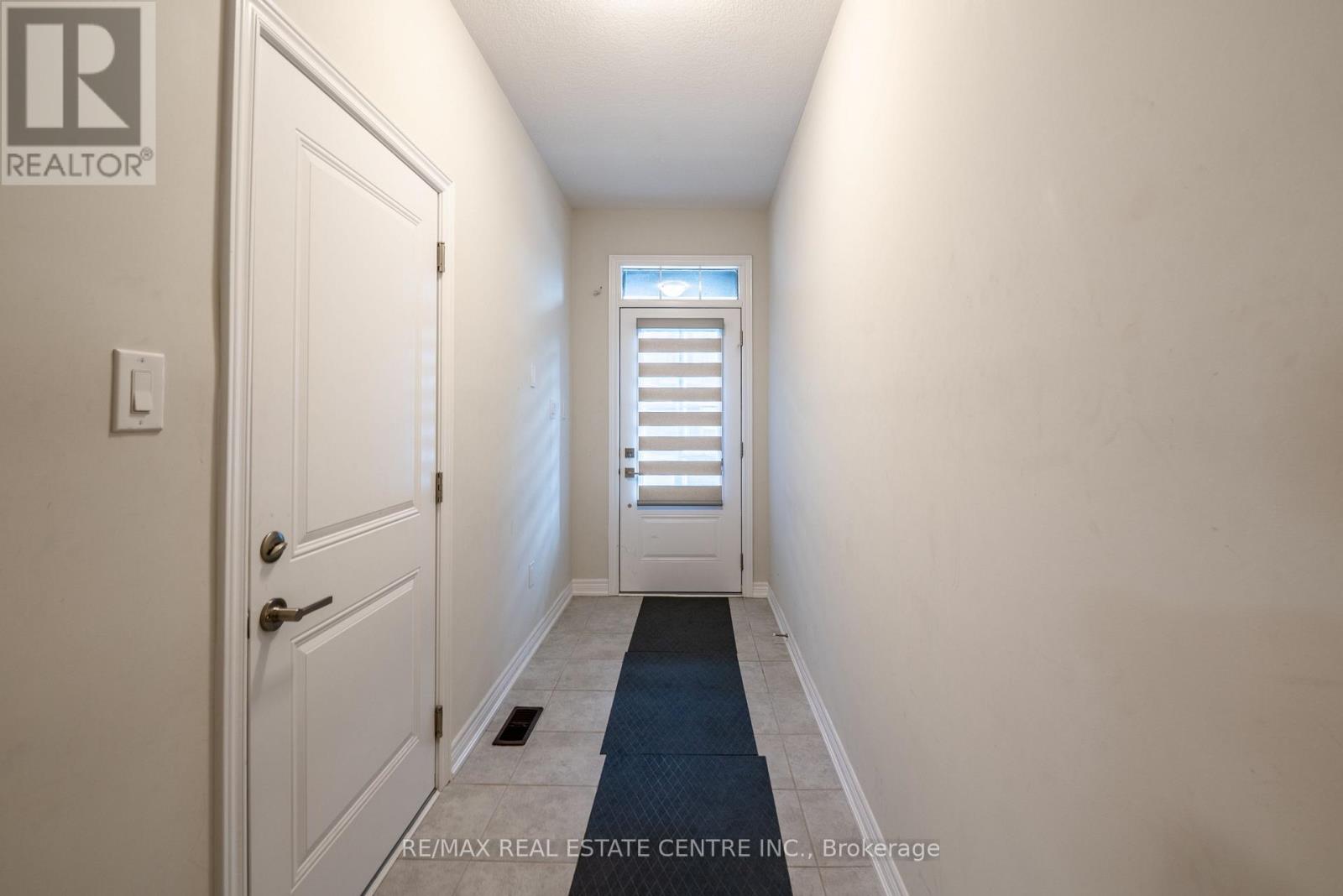 10 Birmingham Drive, Cambridge, Ontario  N1R 8K5 - Photo 4 - X12580694