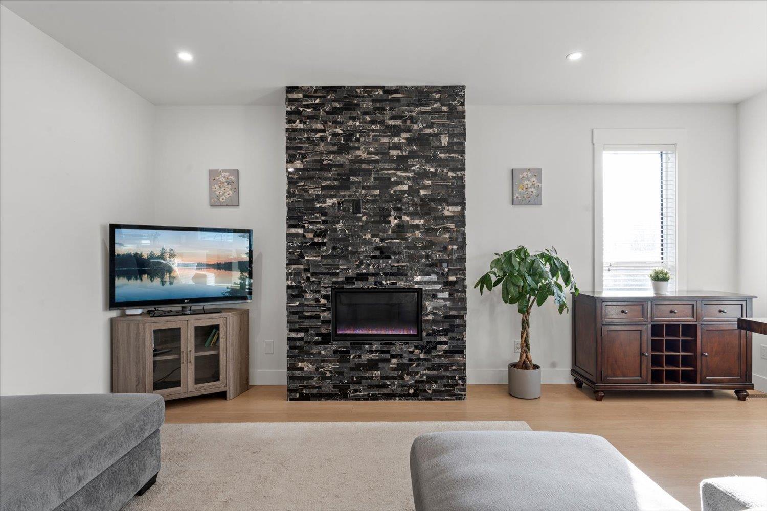 6870 Fraser Drive, Agassiz, Agassiz, British Columbia  V0M 1A3 - Photo 11 - R3070415