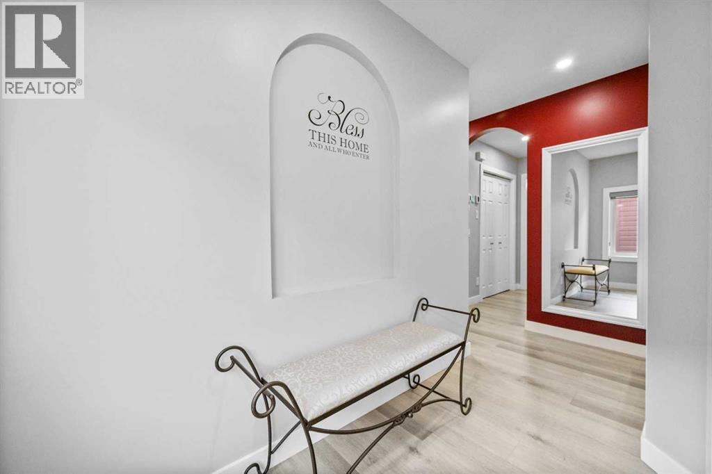 21 Martha's Green Ne, Calgary, Alberta  T3J 4P4 - Photo 7 - A2269313