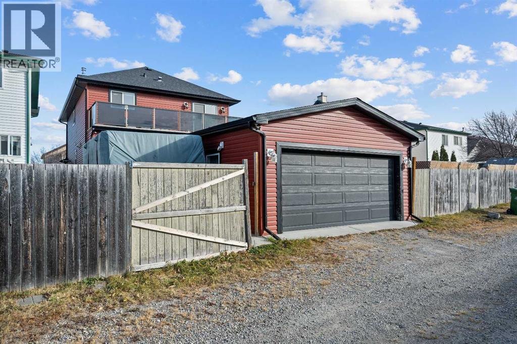 21 Martha's Green Ne, Calgary, Alberta  T3J 4P4 - Photo 4 - A2269313