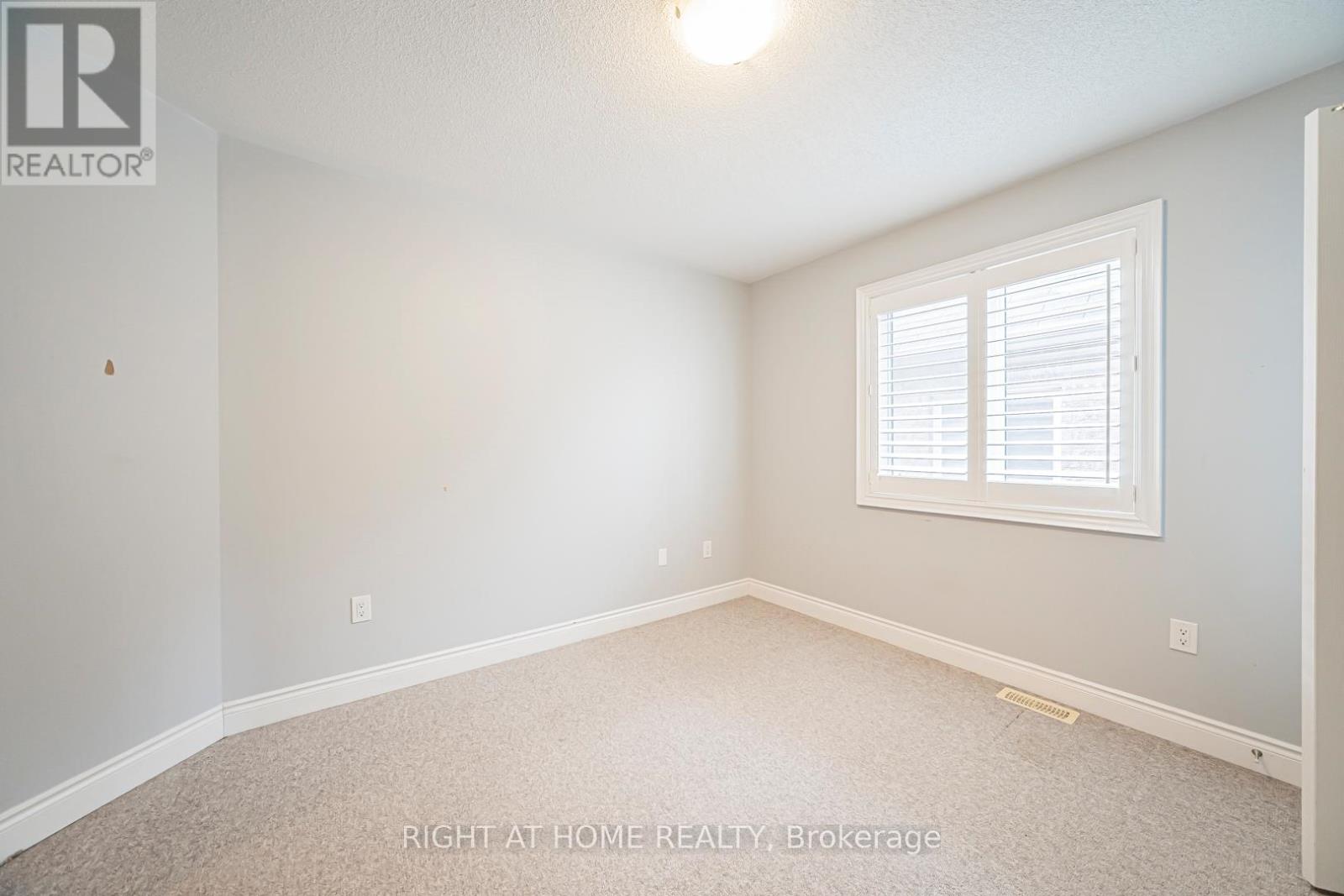 2431 Pine Glen Road, Oakville, Ontario  L6M 0R6 - Photo 24 - W12438028