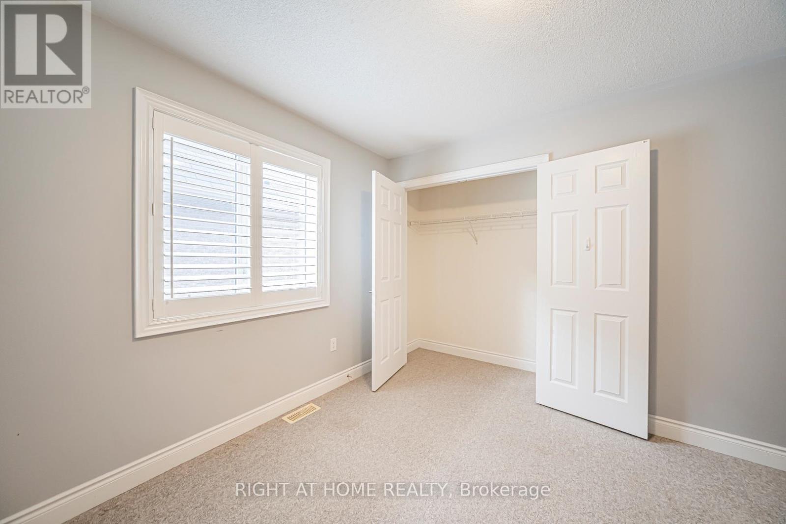 2431 Pine Glen Road, Oakville, Ontario  L6M 0R6 - Photo 37 - W12438028