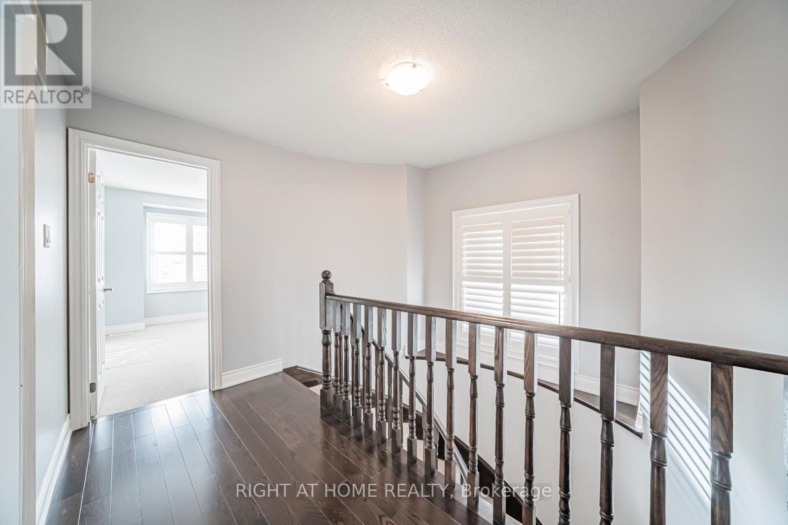 2431 Pine Glen Road, Oakville, Ontario  L6M 0R6 - Photo 16 - W12438028