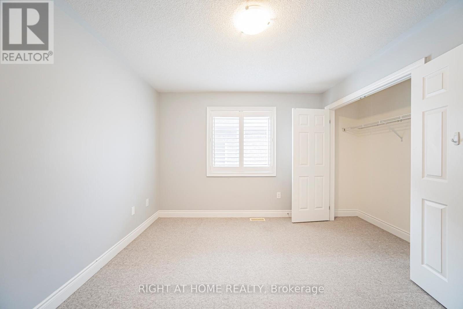 2431 Pine Glen Road, Oakville, Ontario  L6M 0R6 - Photo 36 - W12438028