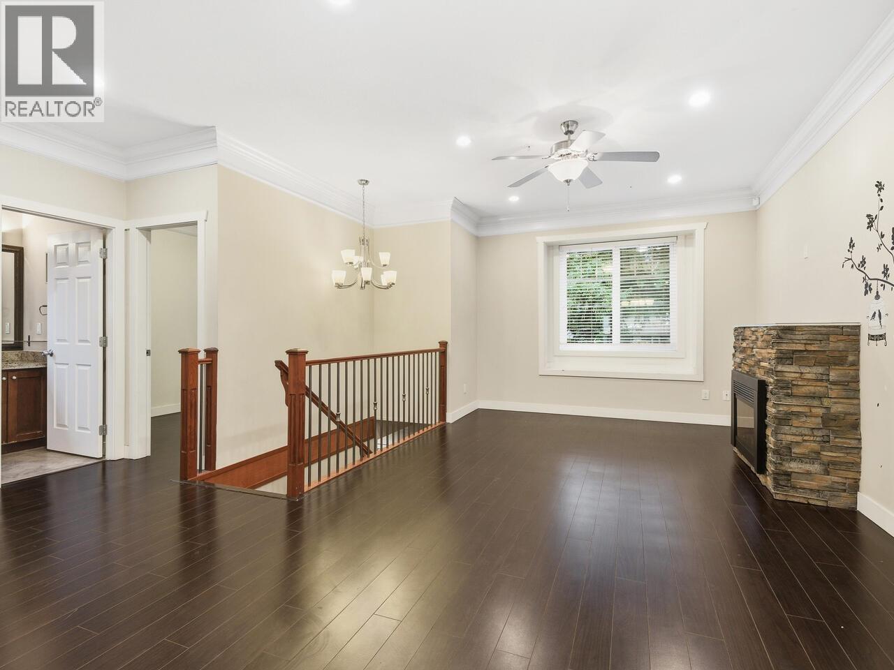 3235 Fox Street, Port Coquitlam, British Columbia  V3C 3K9 - Photo 4 - R3070397