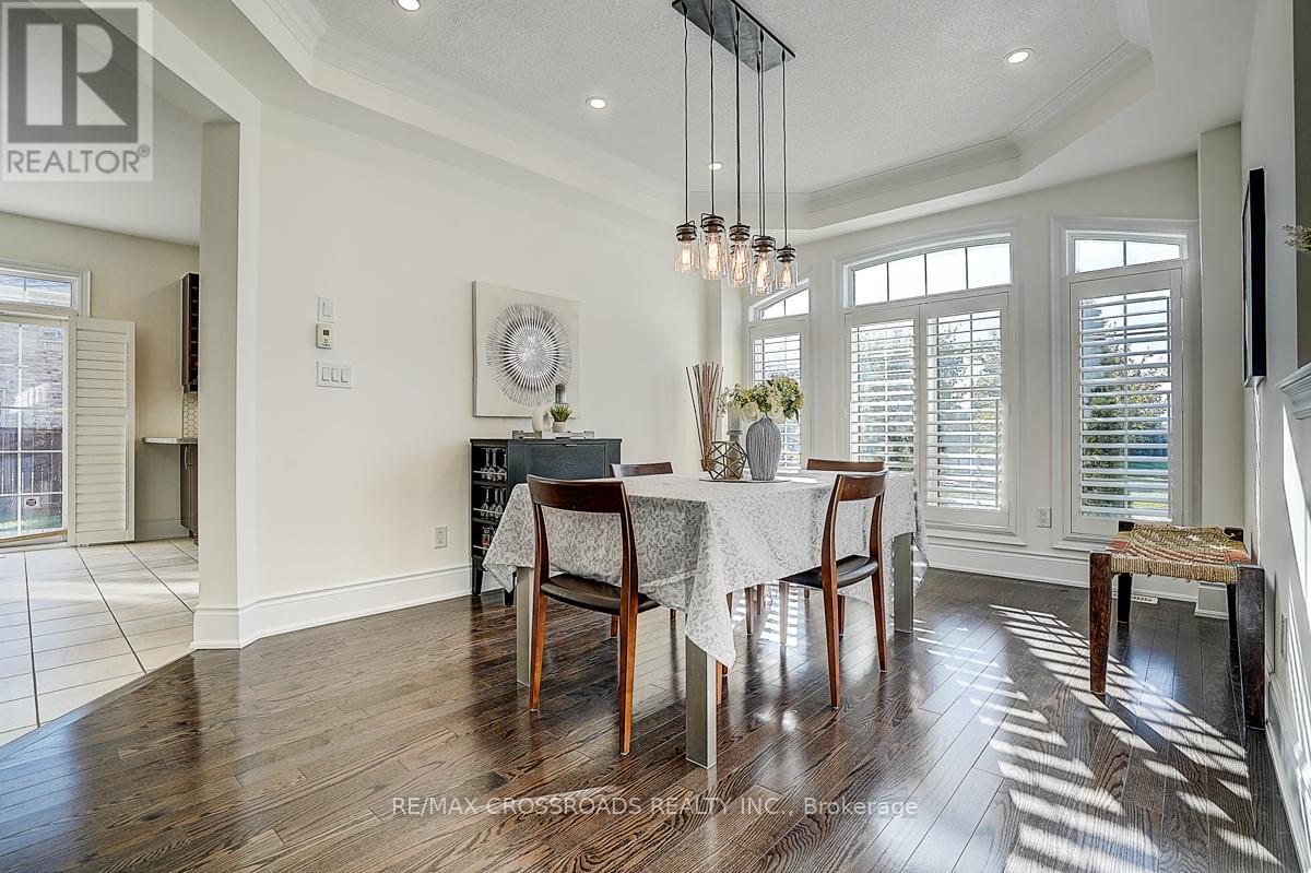 619 Fernbank Road, Newmarket, Ontario  L3X 3E4 - Photo 10 - N12580708