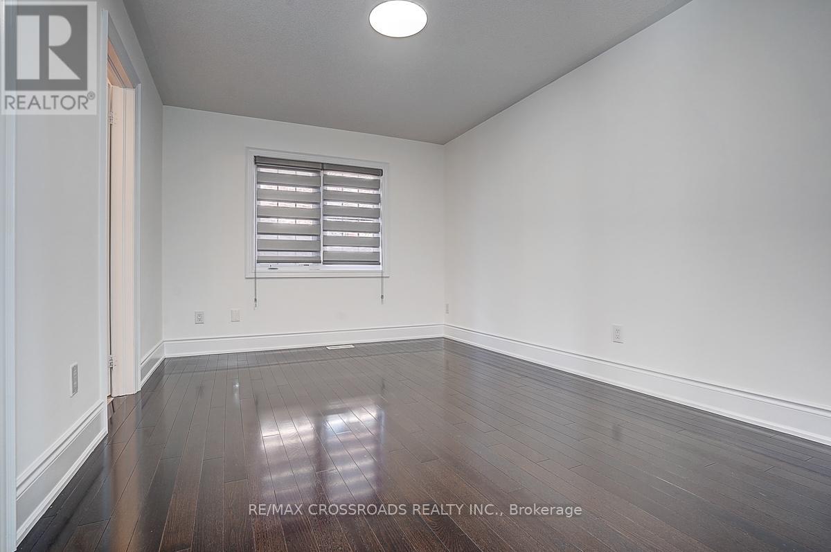 619 Fernbank Road, Newmarket, Ontario  L3X 3E4 - Photo 36 - N12580708