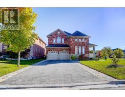 619 FERNBANK ROAD, Newmarket, Ontario