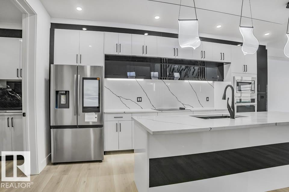 15415 20 St Nw Nw, Edmonton, Alberta  T5Y 4H8 - Photo 10 - E4460188