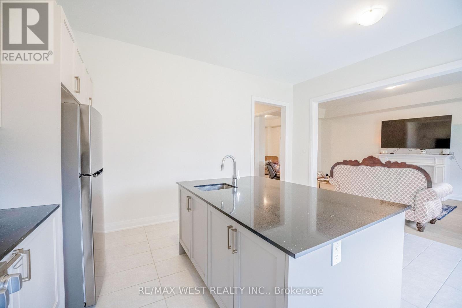 3 Speciosa Street, Richmond Hill, Ontario  L4E 2Y5 - Photo 14 - N12528134