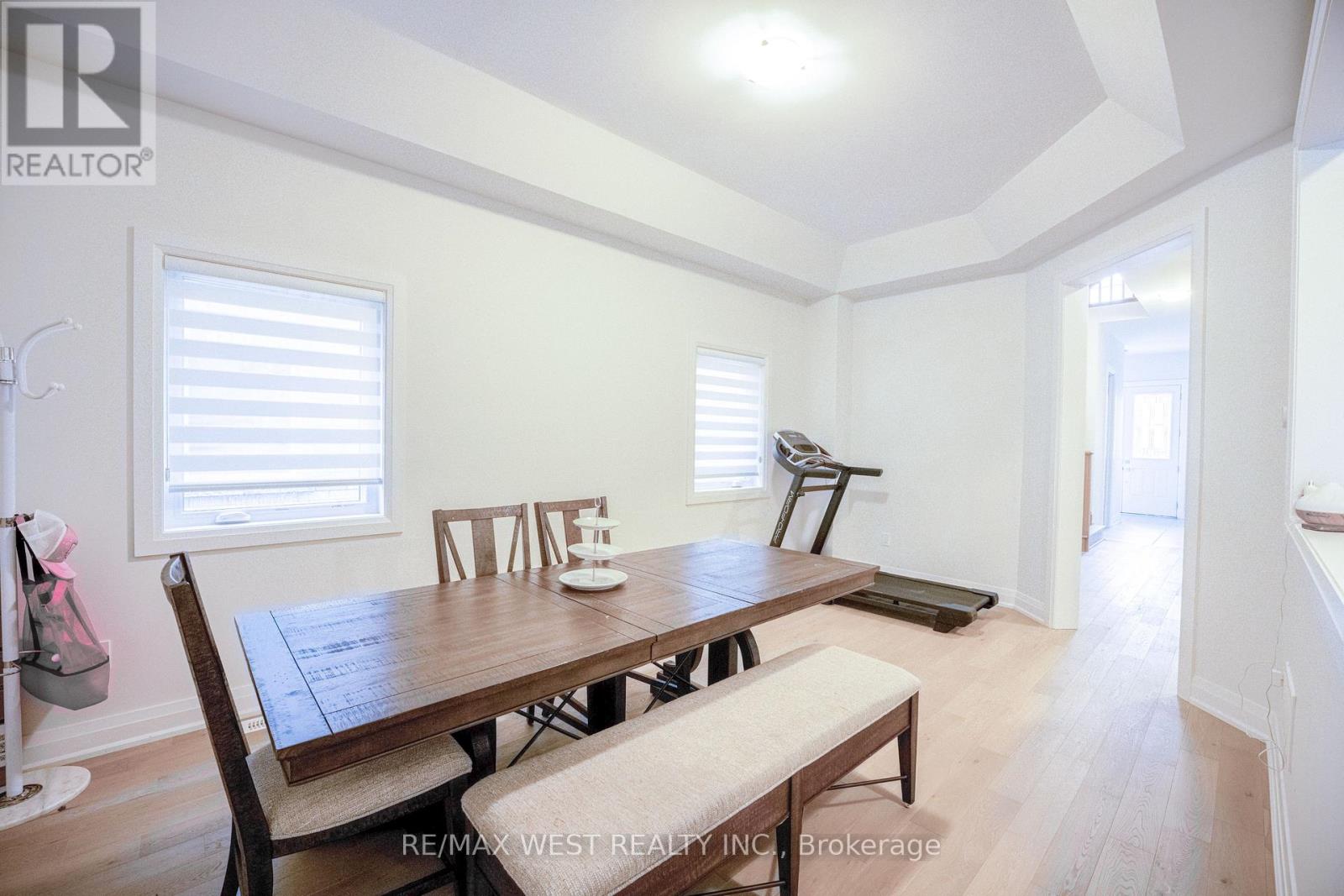 3 Speciosa Street, Richmond Hill, Ontario  L4E 2Y5 - Photo 16 - N12528134