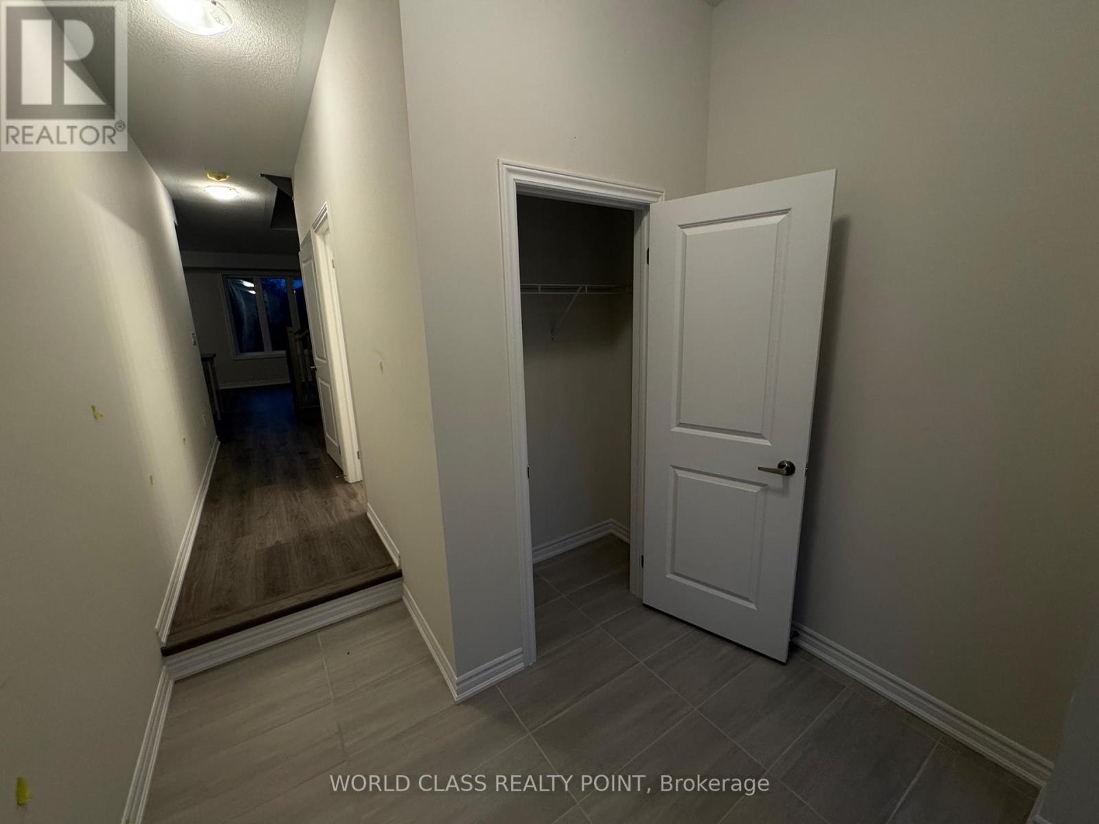 91 Watts Mews, Kawartha Lakes, Ontario  K9V 0T4 - Photo 2 - X12580712