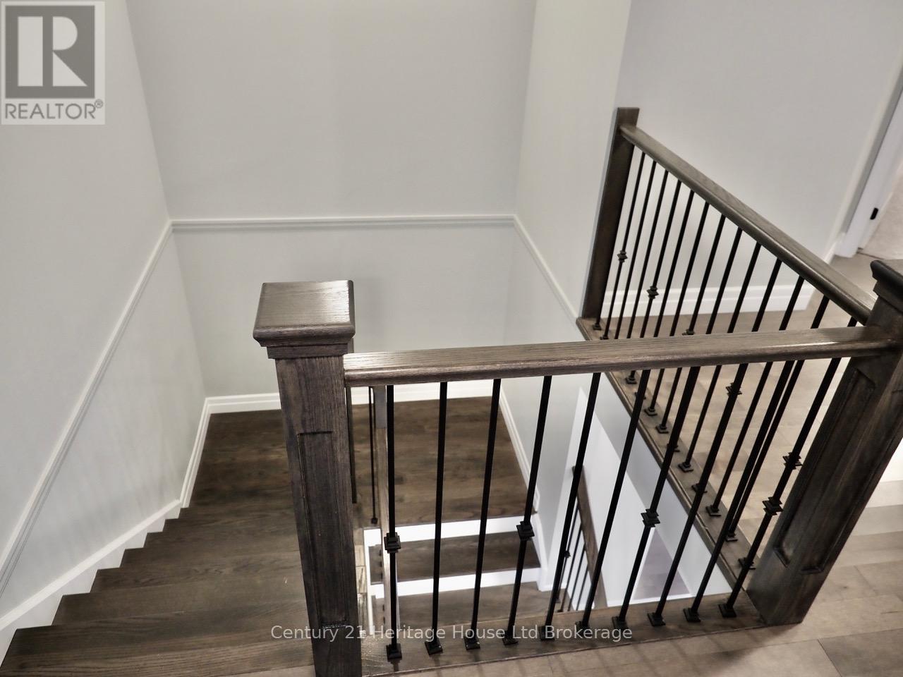 8 Sycamore Drive, Tillsonburg, Ontario  N4G 5S3 - Photo 21 - X12579398