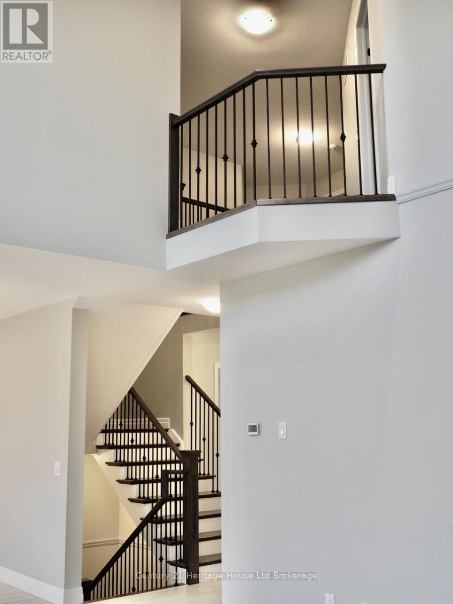 8 Sycamore Drive, Tillsonburg, Ontario  N4G 5S3 - Photo 47 - X12579398