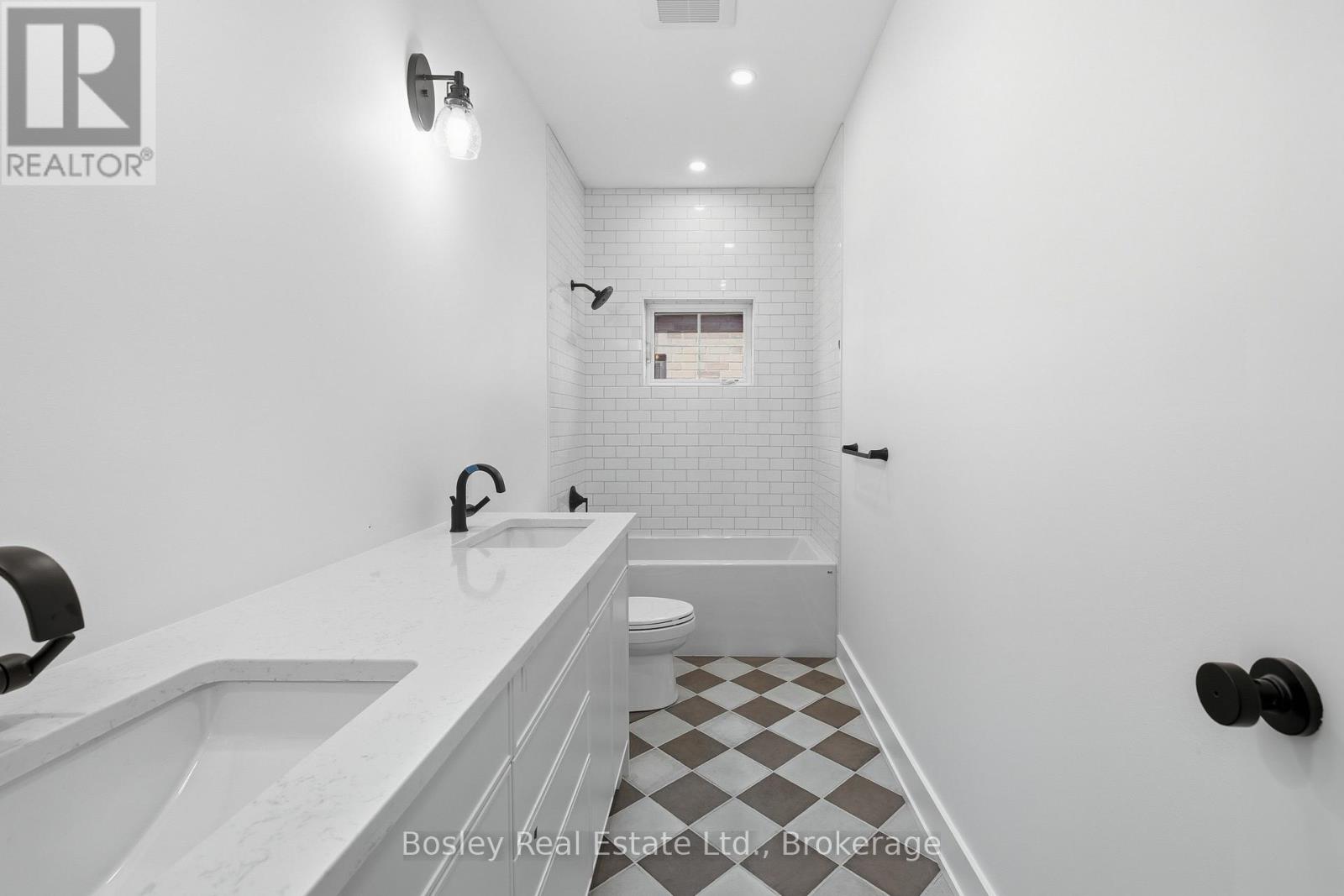 Lot 8 L - 400 Maple Street, Collingwood, Ontario  L9Y 2R7 - Photo 27 - S12337131