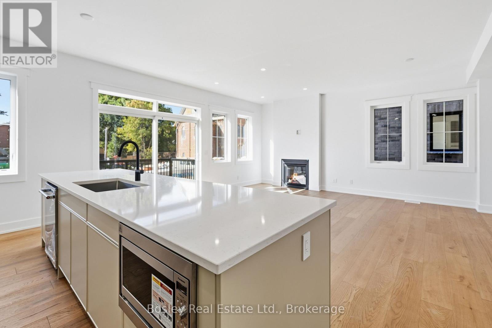 Lot 8 L - 400 Maple Street, Collingwood, Ontario  L9Y 2R7 - Photo 17 - S12337131