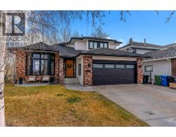 42 Douglas Woods Way SE Douglasdale/Glen