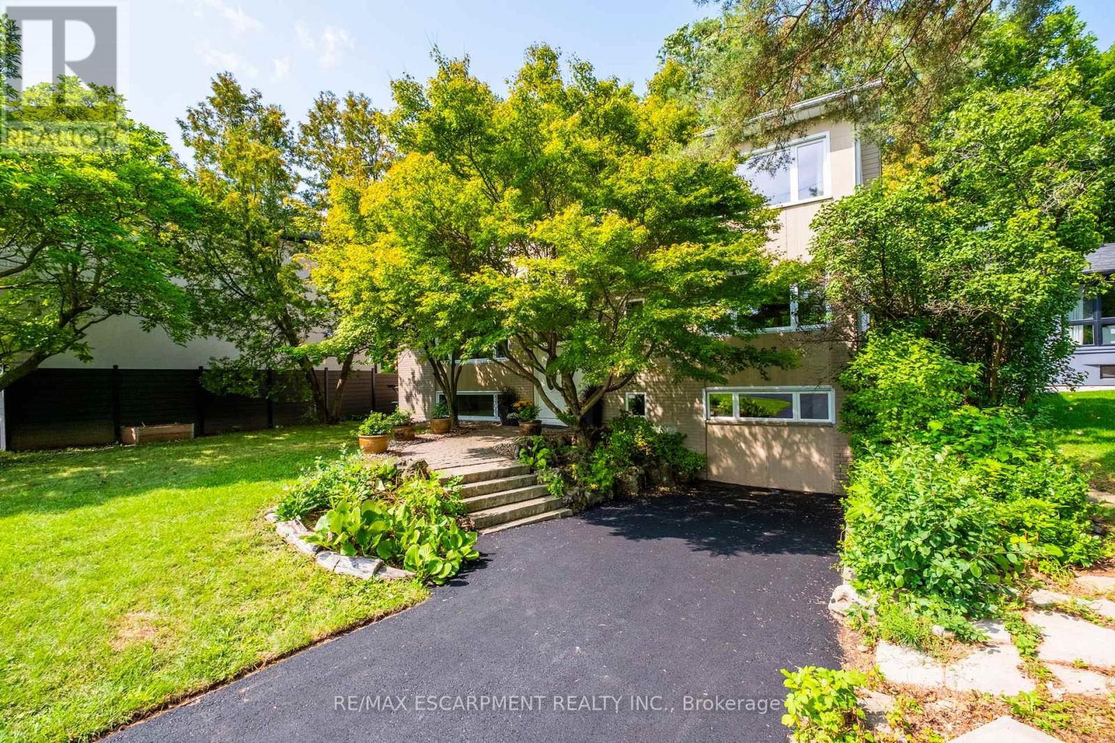 463 Grand Boulevard, Oakville, Ontario  L6H 1P2 - Photo 3 - W12481920