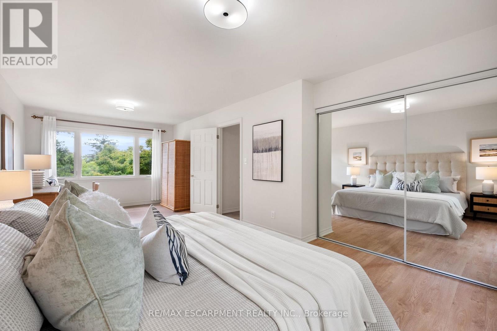 463 Grand Boulevard, Oakville, Ontario  L6H 1P2 - Photo 21 - W12481920