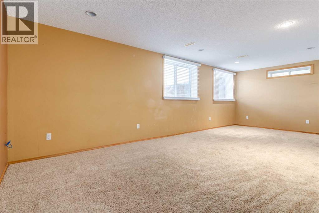 756 Luxstone Landing Sw, Airdrie, Alberta  T4B 3L1 - Photo 15 - A2266789