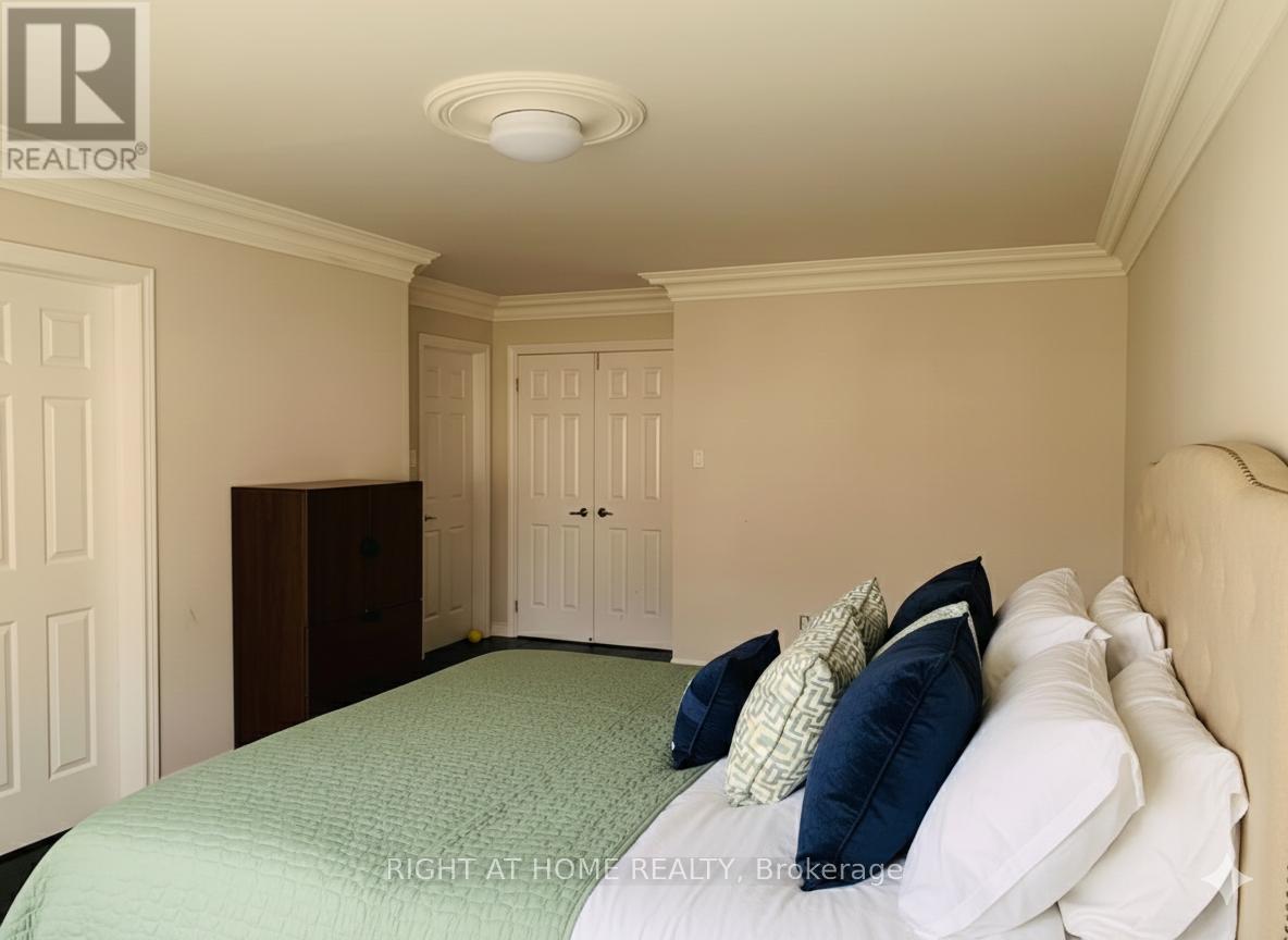 174 Lauderdale Drive, Vaughan, Ontario  L6A 0S4 - Photo 9 - N12575288