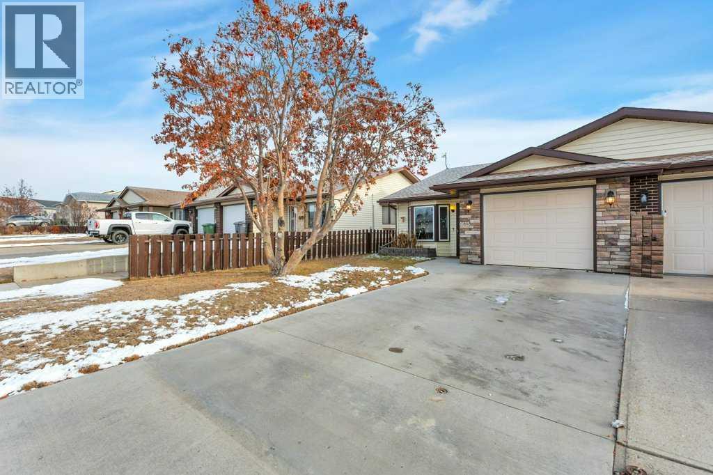 4615 52 Street, Rimbey, Alberta  T0C 2J0 - Photo 2 - A2272886