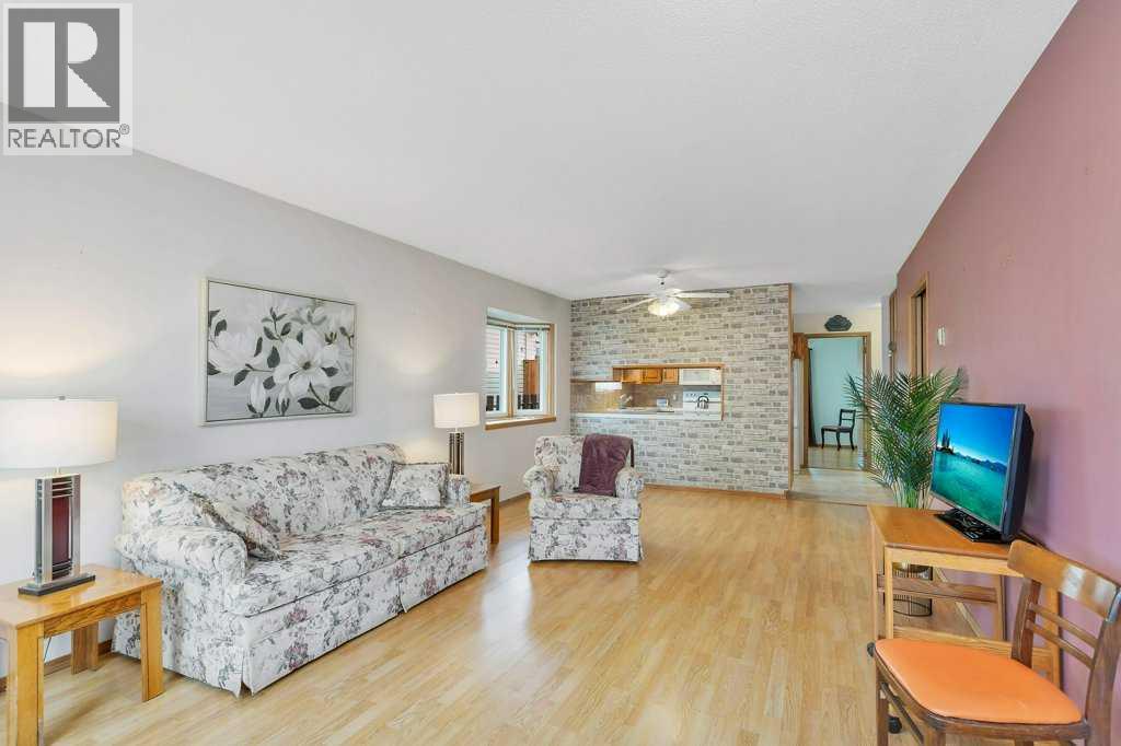 4615 52 Street, Rimbey, Alberta  T0C 2J0 - Photo 6 - A2272886