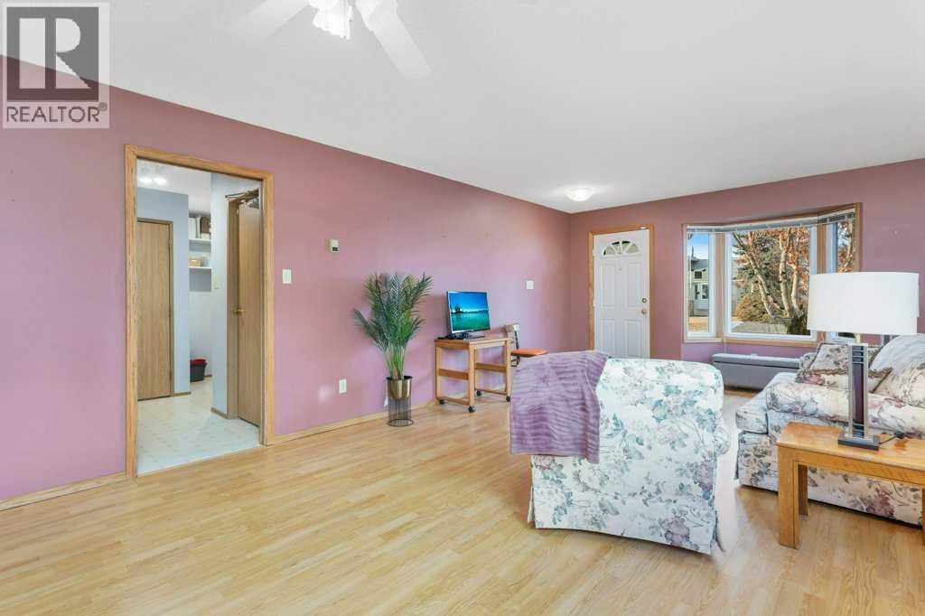 4615 52 Street, Rimbey, Alberta  T0C 2J0 - Photo 12 - A2272886