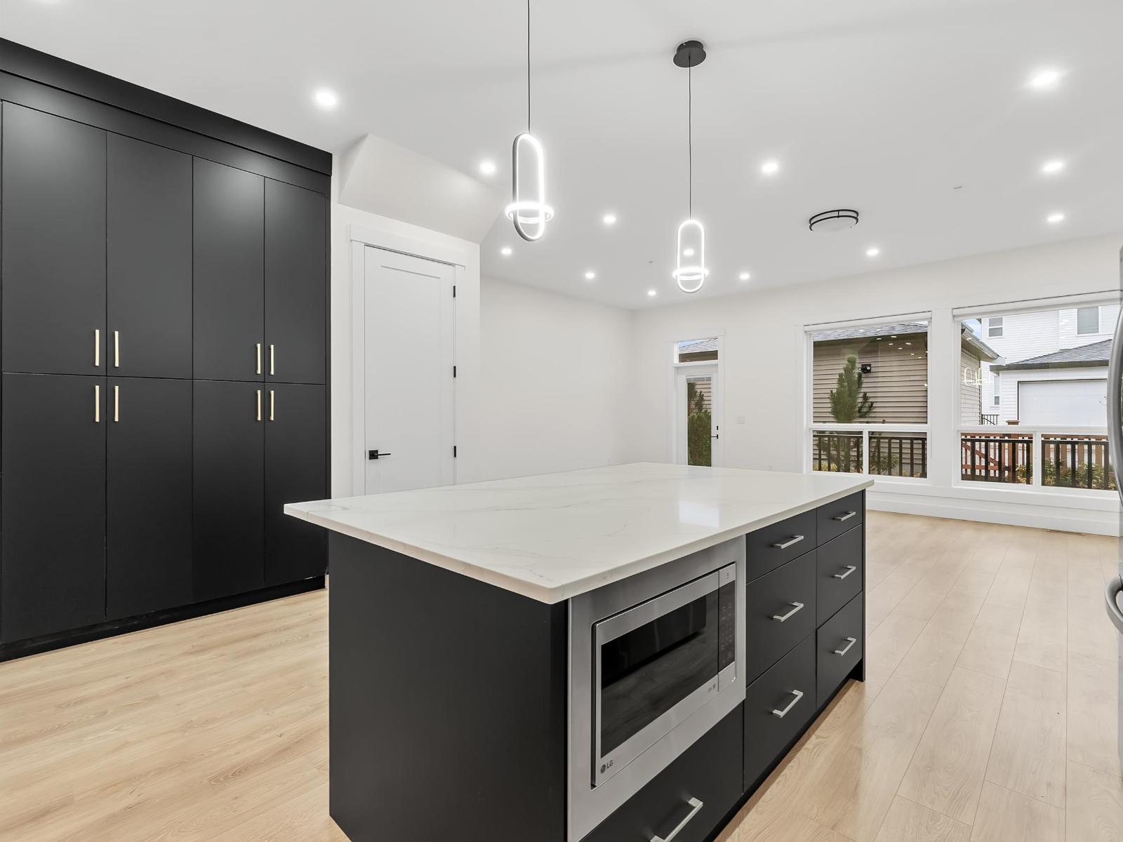 20522 76 Avenue, Langley, British Columbia  V2Y 3S8 - Photo 8 - R3070160