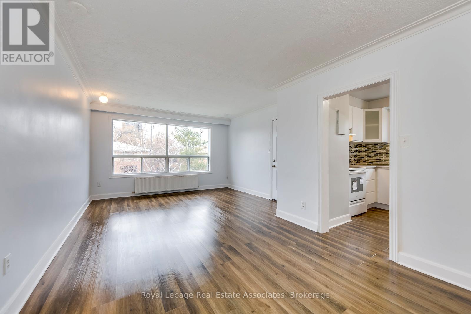 3 - 210 Habitant Drive, Toronto, Ontario  M9M 2P5 - Photo 10 - W12578624