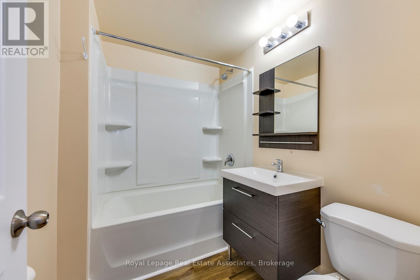 3 - 210 Habitant Drive, Toronto, Ontario  M9M 2P5 - Photo 17 - W12578624