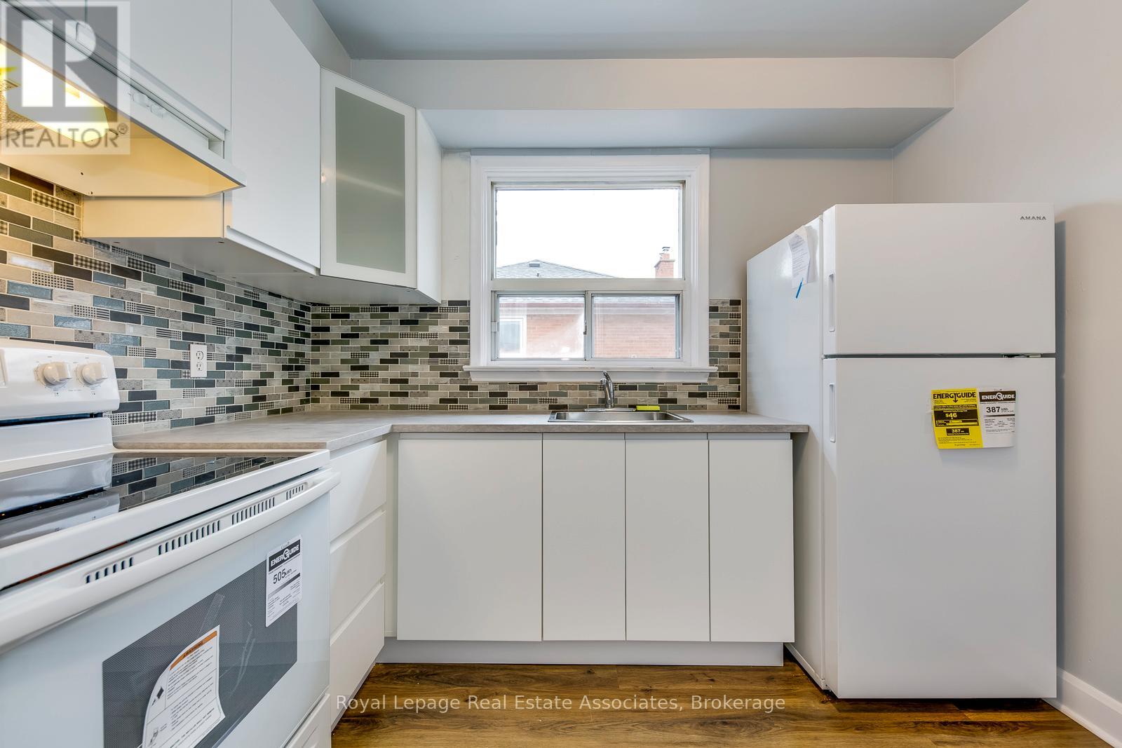 3 - 210 Habitant Drive, Toronto, Ontario  M9M 2P5 - Photo 14 - W12578624