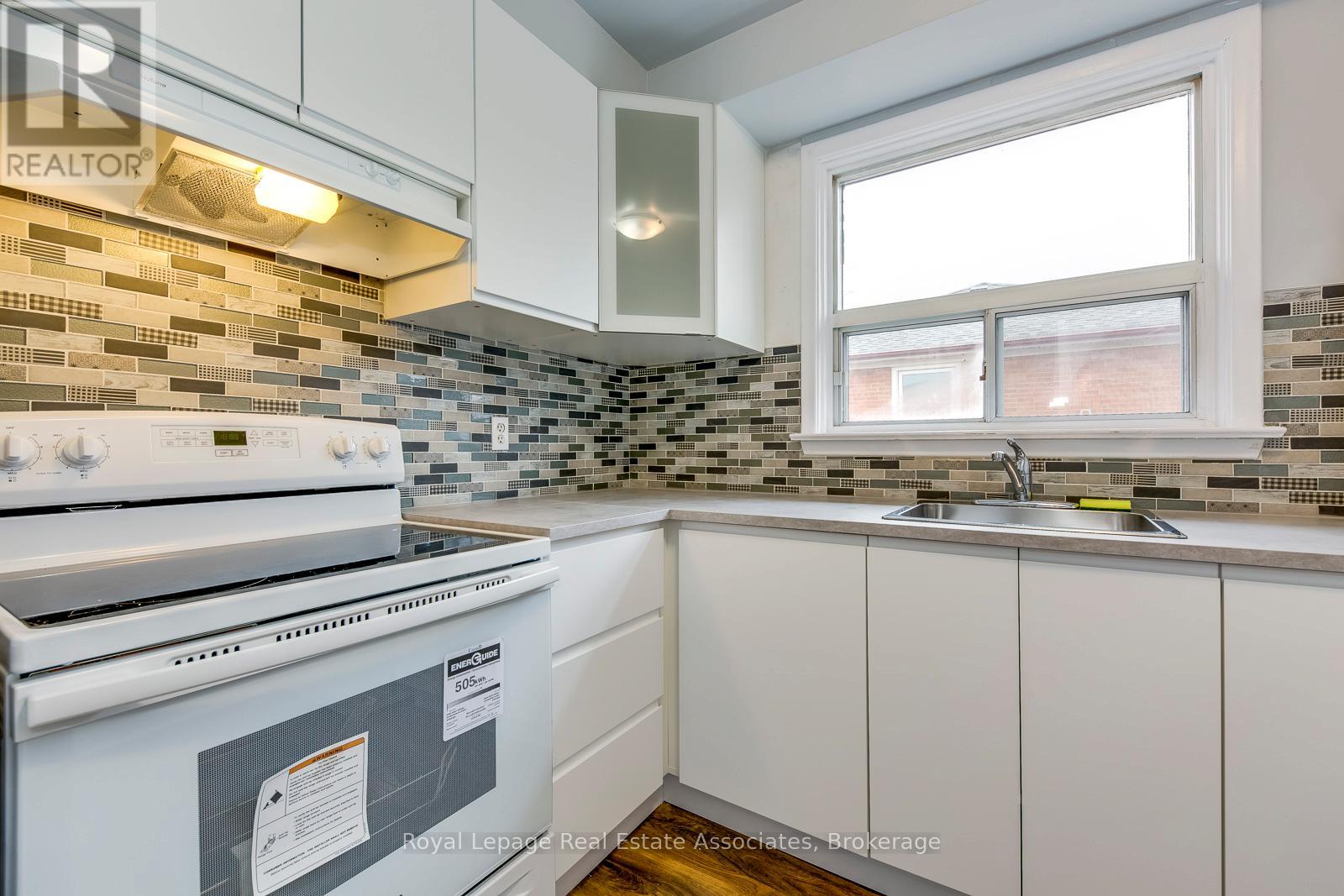 3 - 210 Habitant Drive, Toronto, Ontario  M9M 2P5 - Photo 13 - W12578624