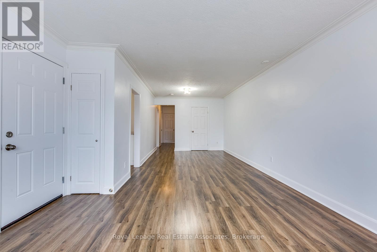 3 - 210 Habitant Drive, Toronto, Ontario  M9M 2P5 - Photo 3 - W12578624