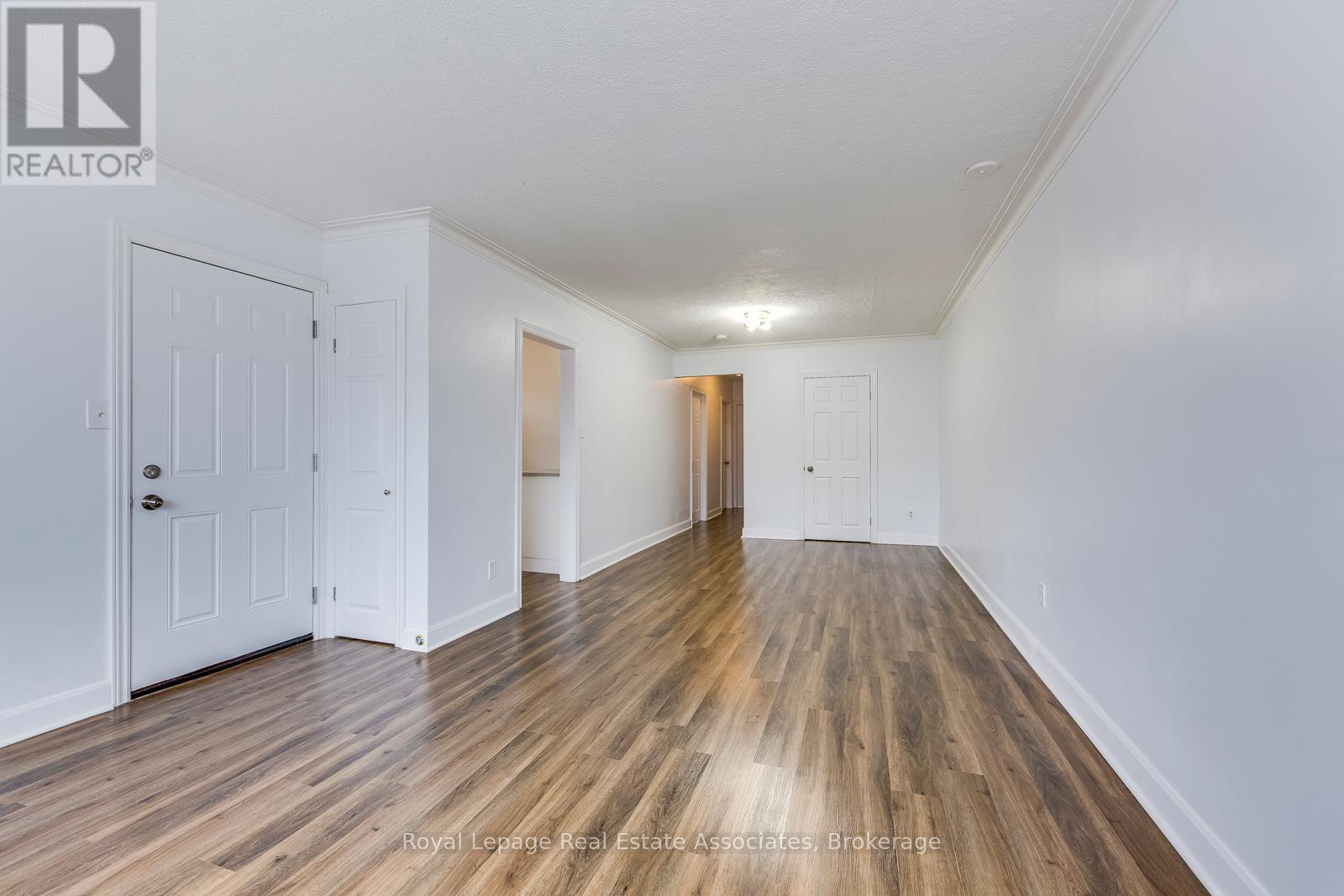 3 - 210 Habitant Drive, Toronto, Ontario  M9M 2P5 - Photo 7 - W12578624